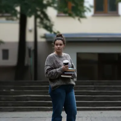Эльвира, 25